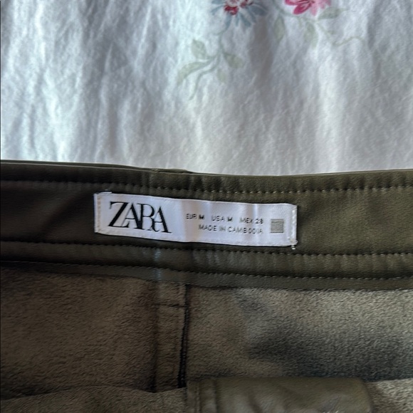 Olive Green Cargo Skirt - Picture 3 of 3